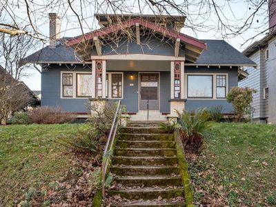 736 NE Laurelhurst Pl, Portland, OR, 97232