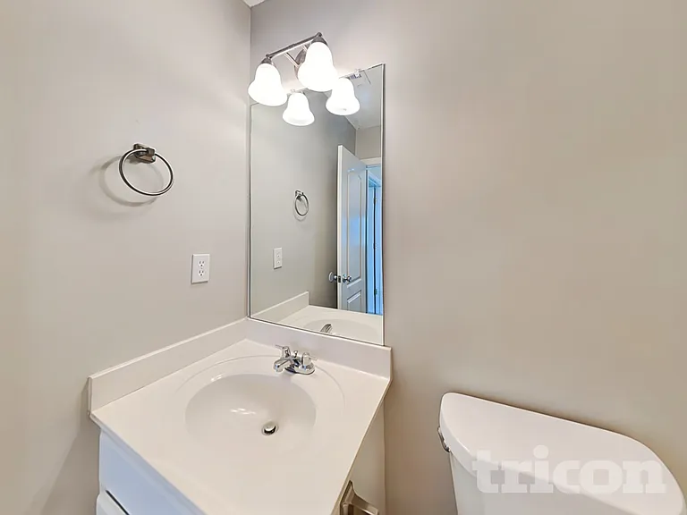 1239 Eagles Pass — Photo 13