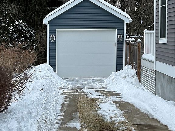 3rd image of 112 Walnut St