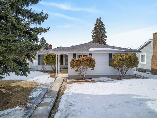 3520 117a St NW, Edmonton, AB T6J 1V4