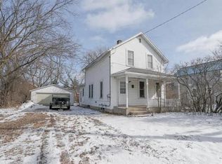 1417 W River Dr, Stevens Point, WI 54481