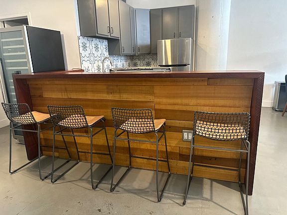 4th image of 4053 Harlan St