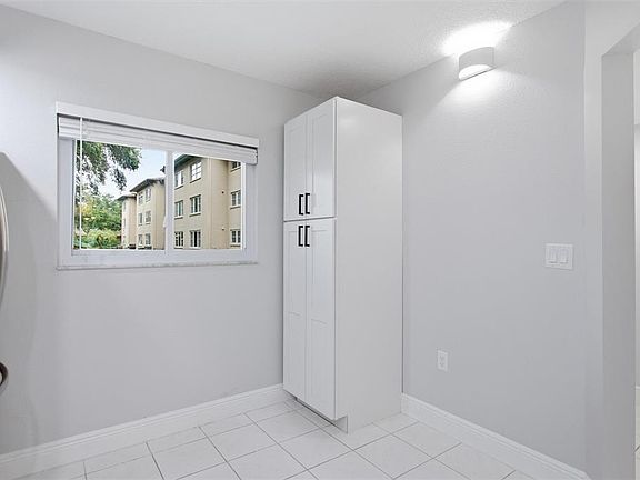 5th image of 1241 S MARTIN LUTHER KING JR AVENUE #104