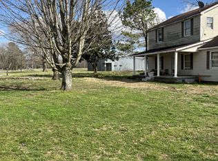 2830 Old Airport Rd, Hillsboro, TN 37342