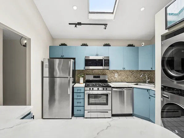 143 Bay Ridge Parkway image 5 of 11