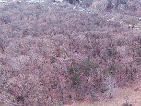 3rd image of 9960 Circle Dr