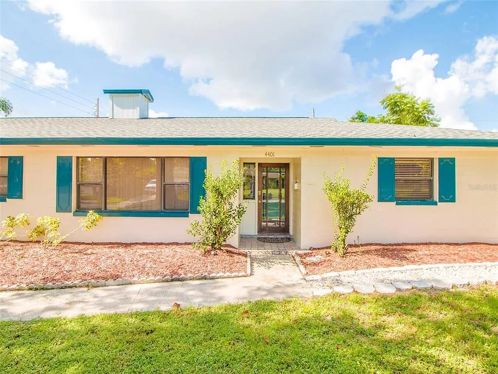 4 bed, 2.0 bath, 1786 sqft, $3,600 — Photo 1