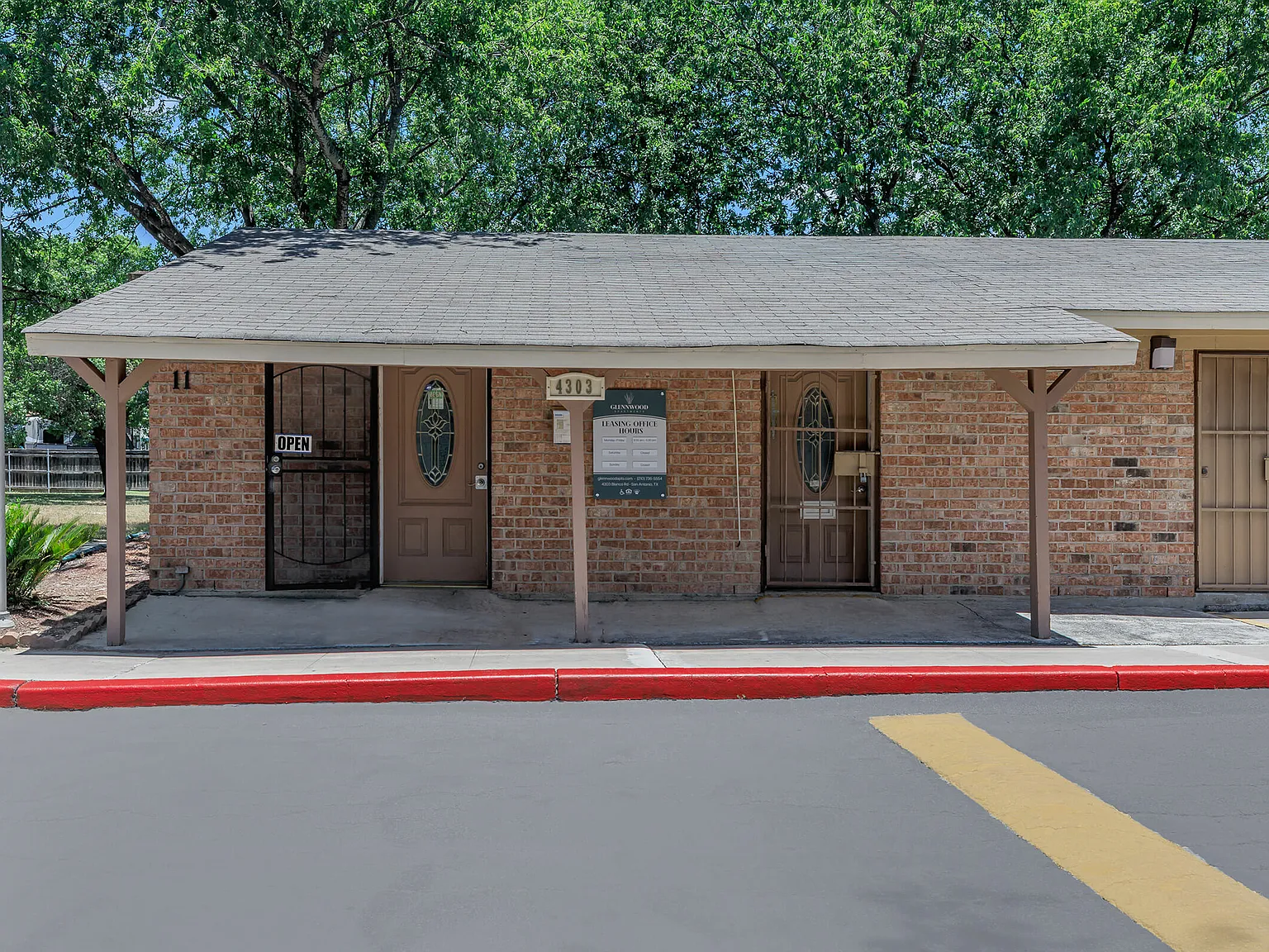 Glennwood Apartments — Photo 4
