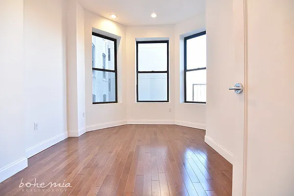 Rented by Bohemia Realty Group | media 23