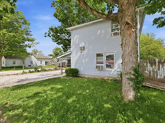 2nd image of 4507 S Harmon St #A