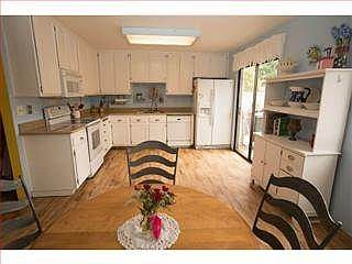 3rd image of 4928 Flat Rock Cir