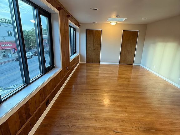 5th image of 33 N Cass Ave #2