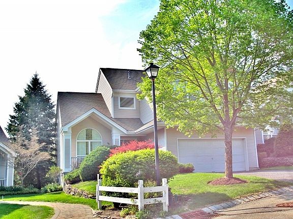 3rd image of 36 Tannery Hill Dr