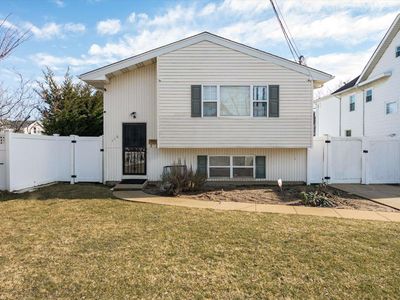 116 N Ocean Avenue, Freeport, NY, 11520