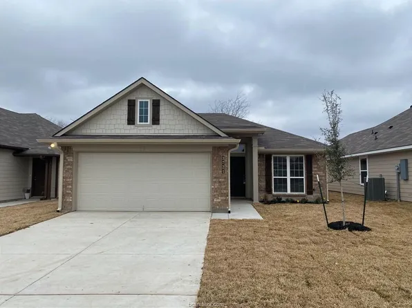 3721 McKenzie St, Bryan, TX 77803