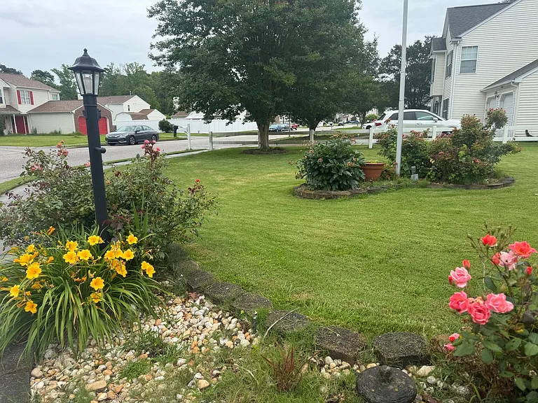 6 Old Pond Ct — Photo 34