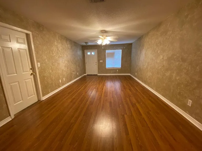 163 Park Pl — Photo 3