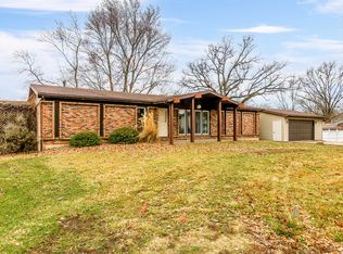 1618 Lakeview Rd, Mexico, MO 65265