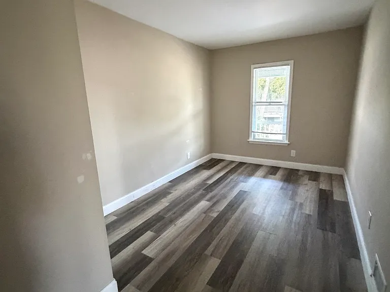 9861 Russell St #2 — Photo 4