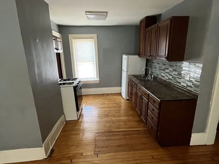1659 N Arlington Pl #2 — Photo 3
