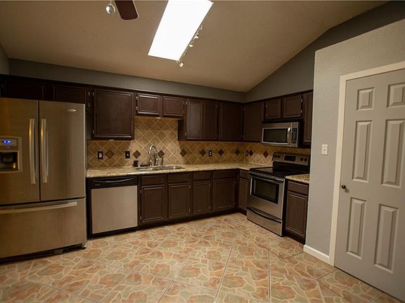 3rd image of 5905 York River Dr