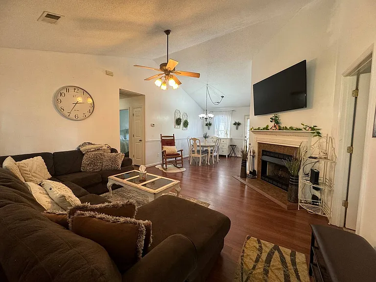 102 Tesi Ct — Photo 25