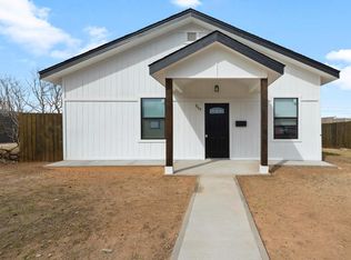 809 E 15th St, Big Spring, TX 79720