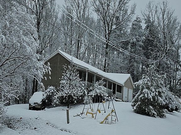 3rd image of 2750 Red Valley Rd