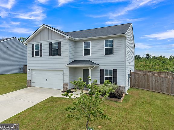 3rd image of 117 Oxford Ln