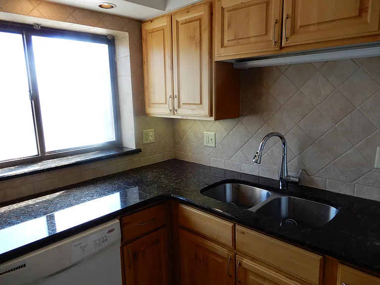1526 N Harlem Ave #2W — Photo 5
