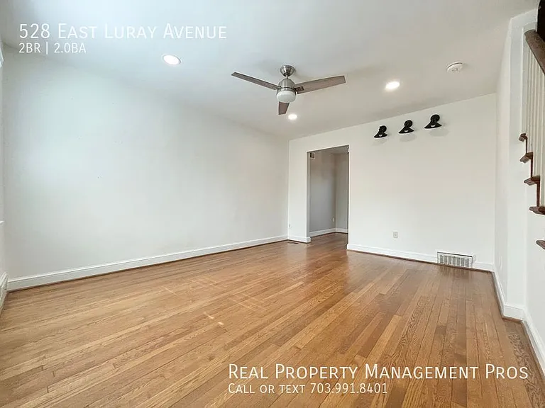 528 E Luray Ave — Photo 12