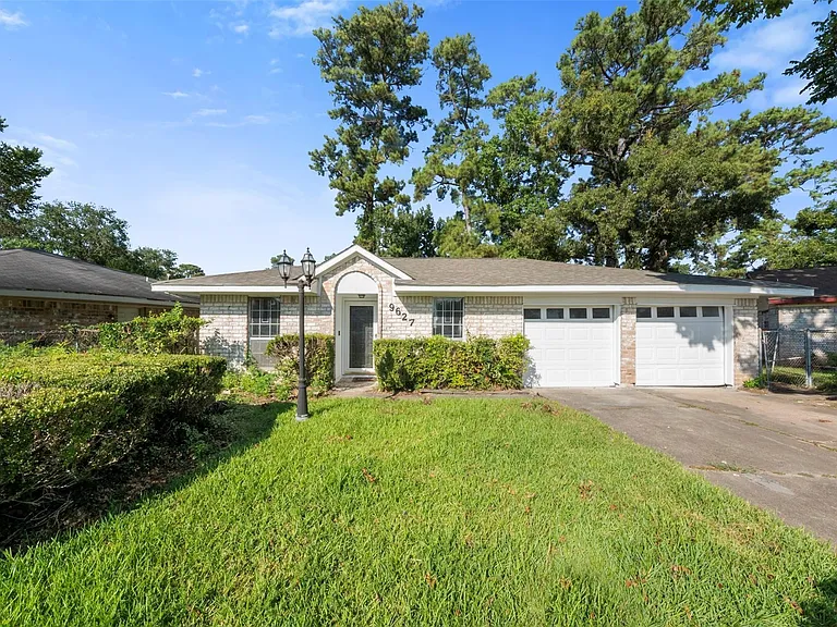 9627 N Glenwood Forest Dr — Photo 2