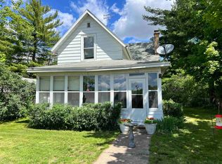 432 W Front St, Muscoda, WI 53573
