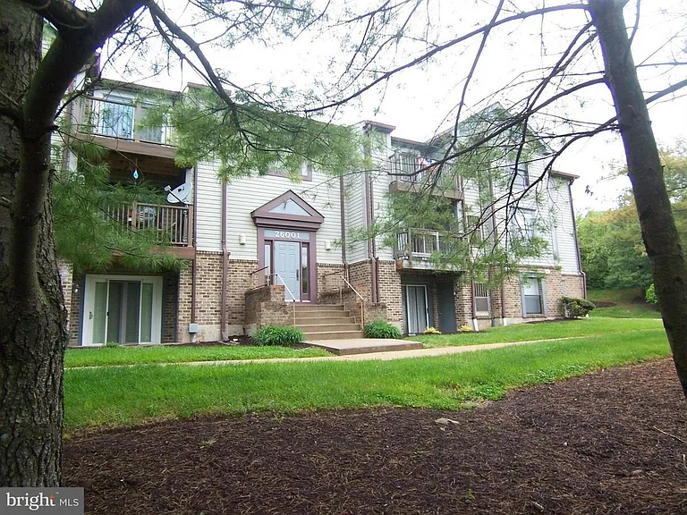 26001 Brigadier Pl #E — Photo 1