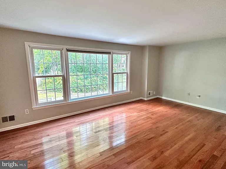 4311 Cedarlake Ct — Photo 11