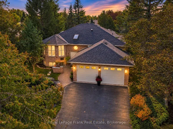 3 Ports Dr, Kawartha Lakes, ON K0M 1A0