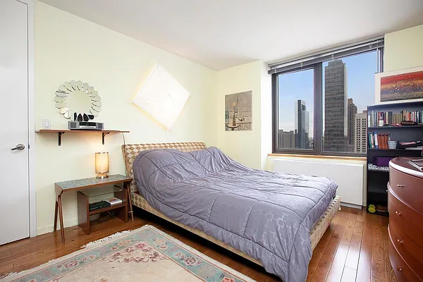 Rented by A & I Broadway | media 11