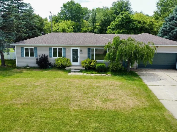 12033 Crossman Rd, Carleton, MI 48117