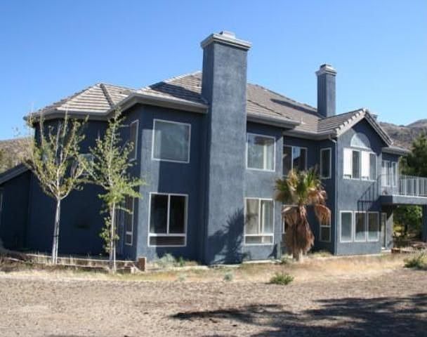 2nd image of 451 Sugar Loaf Dr