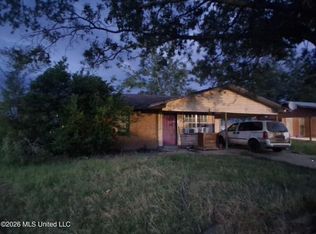4301 King Cir, Greenwood, MS 38930
