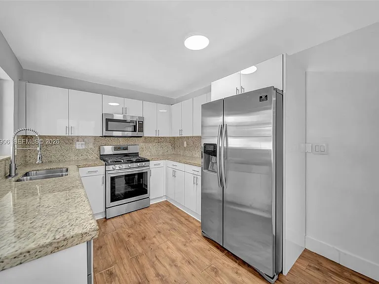15010 NE 7th Ave #0 — Photo 22