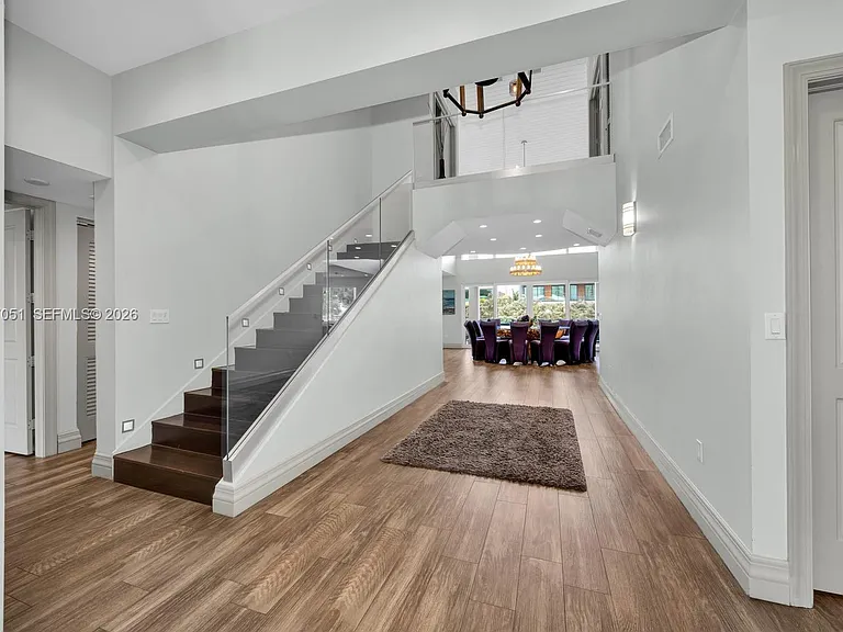 1076 NE Little River Dr — Photo 3