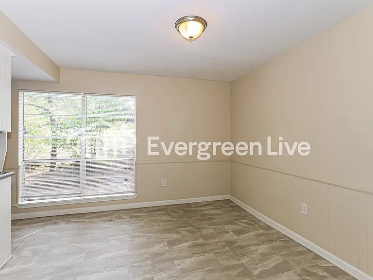 3711 Woodlake Rd — Photo 5