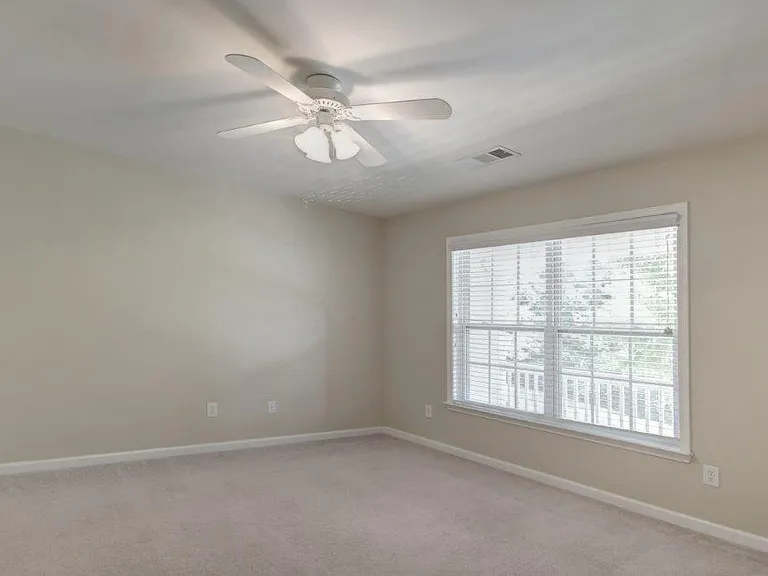 453 Grayson Way — Photo 15