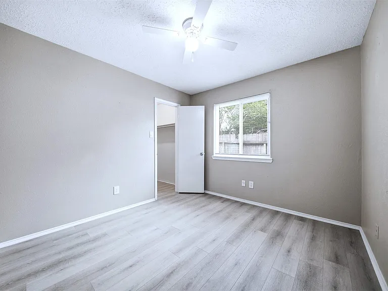 7502 Addicks Clodine Rd — Photo 27