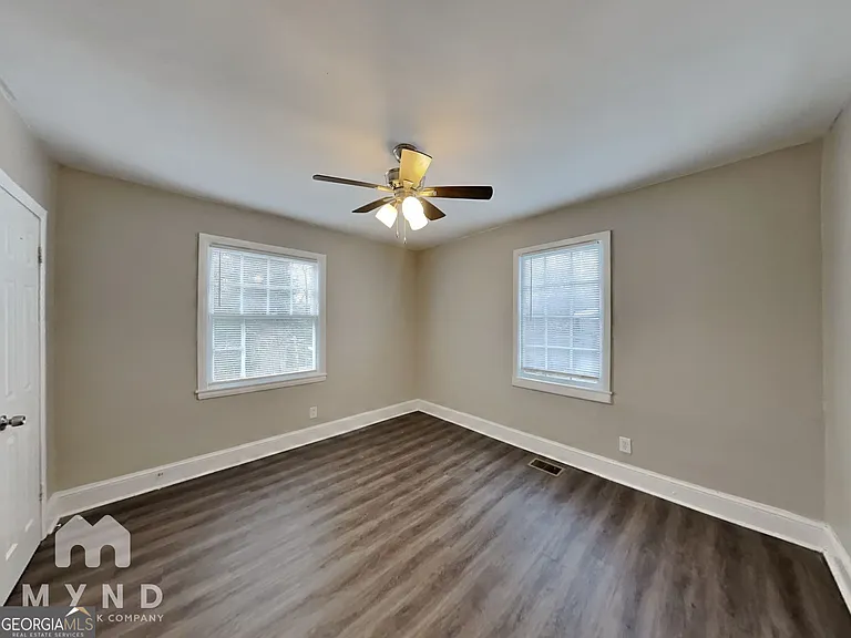1284 Westmont Rd SW — Photo 14