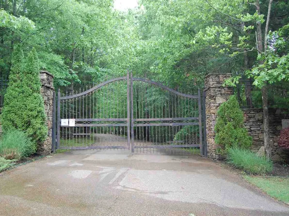 414 Laurel Falls Cv, Eads, TN 38028