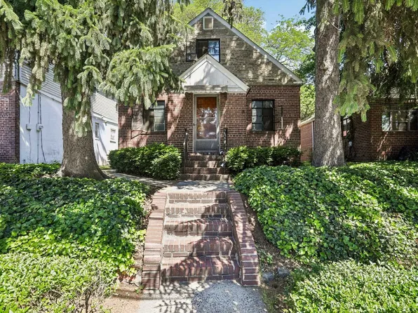 261 Garfield Avenue image 1 of 21