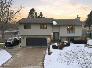 306 N Nine Mound Rd, Verona, WI 53593