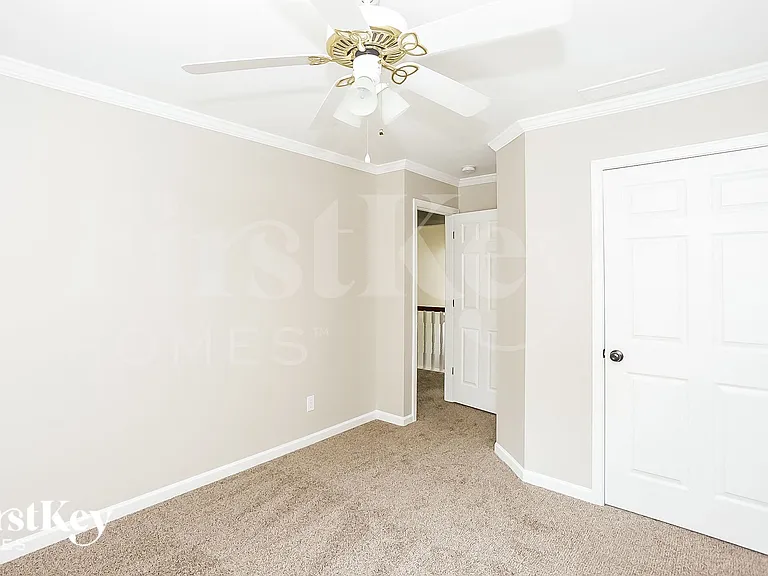 4419 Hunter Ct — Photo 5